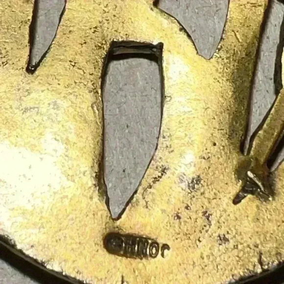 Iris Vintage Brass tone HNOC signed Brooch pin - Picture 3 of 5